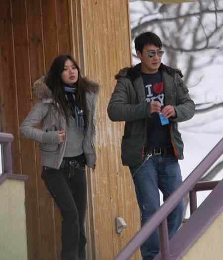 黎明与乐基儿 40岁乐基儿疑似怀孕，和天王黎明离婚后，生活的更加甜蜜