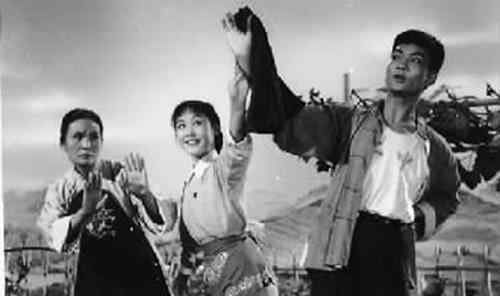 李谷一的年龄 李谷一：一婚嫁恩师，二婚嫁粉丝，如今76岁了还容光焕发