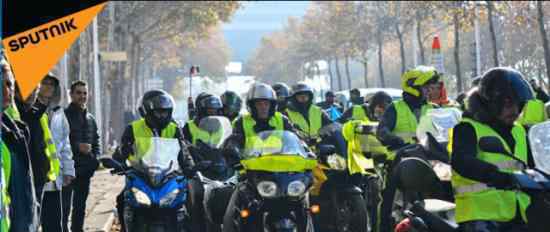 巴黎出动7000警察 为什么出动这么多警察