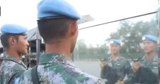 双胞胎两次受阅位置一样 双胞胎长什么样