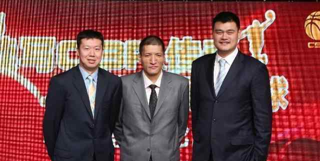 王治郅退役 与姚明王治郅齐名篮球功勋，40岁才退役，娶大10岁二婚妻子不嫌弃