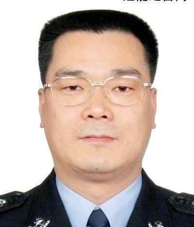 扫黑英雄开会时突发心脏病去世 究竟原因是什么