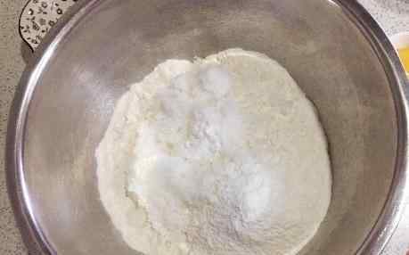 小苏打可以做油条吗 炸油条时，不加小苏打也不用酵母粉，分享1招做法，蓬松酥又脆