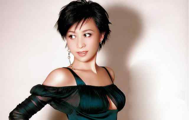 杨受成前妻 香港娱乐圈幕后几位真正的大佬，向华强倒数，第一另有其人