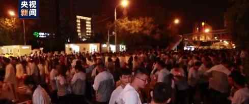 央视记者话筒被带跑了 央视记者话筒怎么了