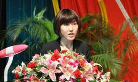 许阳阳 中国十大女富豪 杨惠妍排第一