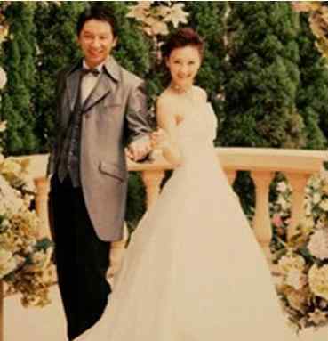 乐珈彤 43岁“梦萍”乐珈彤，嫁豪门与丈夫恩爱15年，如今成最低调阔太