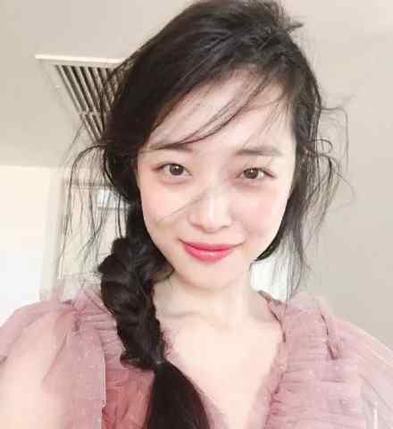 消防员偷拍雪莉死亡报告书被免职 具体什么情况