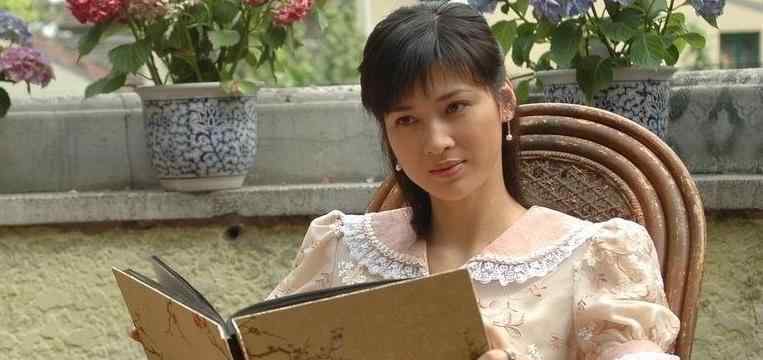 朱丹的老公 她25岁演《亮剑》成名，曾与朱丹老公相恋，嫁入豪门却变成这样！
