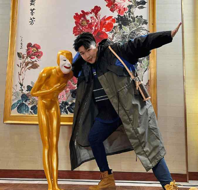 郭德纲大约在冬季 张大大唱《大约在冬季》跑调上热搜，这是郭德纲八年前的老梗
