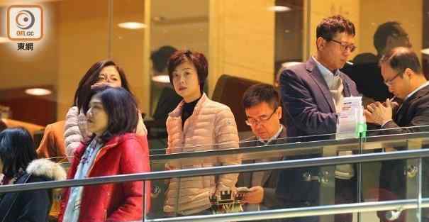 张怡宁老公 张怡宁与富商老公罕见同框：面无表情全程无交流，徐威发福明显