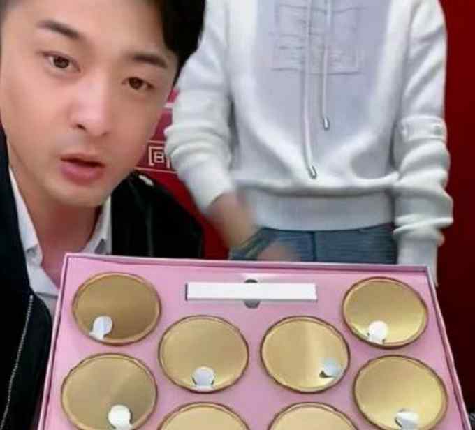 卖假燕窝上48次热搜 辛巴本月底回归？河南消协：希望永久封停