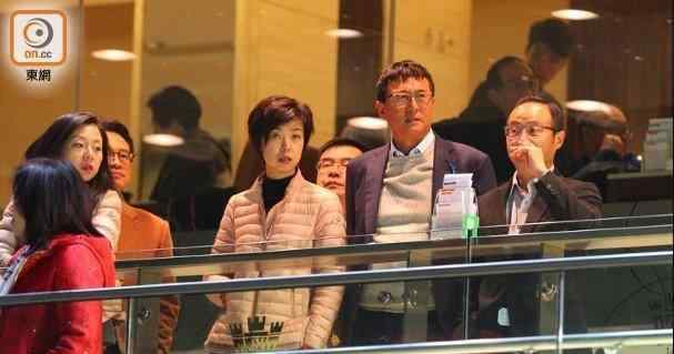 张怡宁老公 张怡宁与富商老公罕见同框：面无表情全程无交流，徐威发福明显