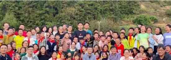 马云现身寄宿学校 现身原因是什么?马老师亲切三问!