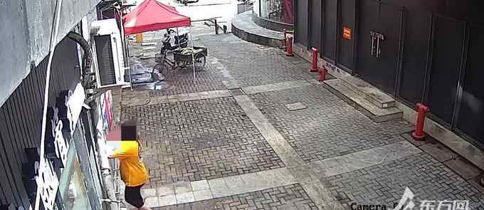 上海一女子卫生间产子掐死扔垃圾桶被公诉：不能让她打扰我的生活