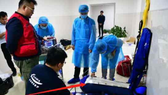 病危双胎转院北京 早产婴儿不到4斤转院北京什么情况