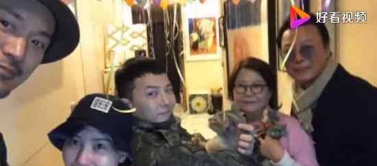 权志龙全家福  照片曝光一家五口看看（图）