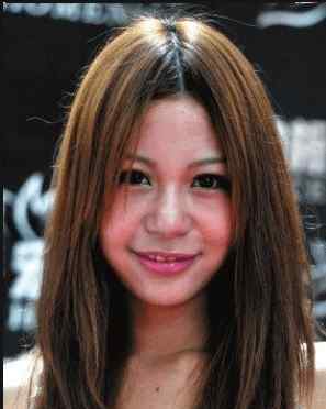 我宁愿坐在宝马里哭 “宁愿坐在宝马里哭”的女孩，十年过去了，如今她生活的怎么样？