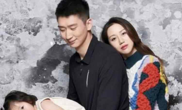 朱芳雨现任妻子 孙悦娶1米8模特老婆，如一家四口生活幸福，这都要感谢朱芳雨