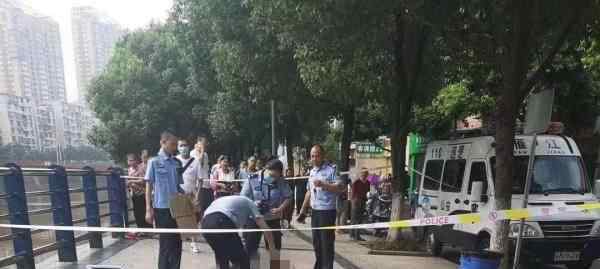 警方从河中捞出婴儿尸体 事情经过是什么
