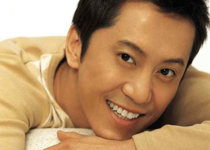 毛宁事件 毛宁之所以会被封杀，和他做错了两件事有关，其中一件不能被原谅