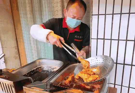 huai 每次去南湖，都忍不住去闵记huai炸鸡腿