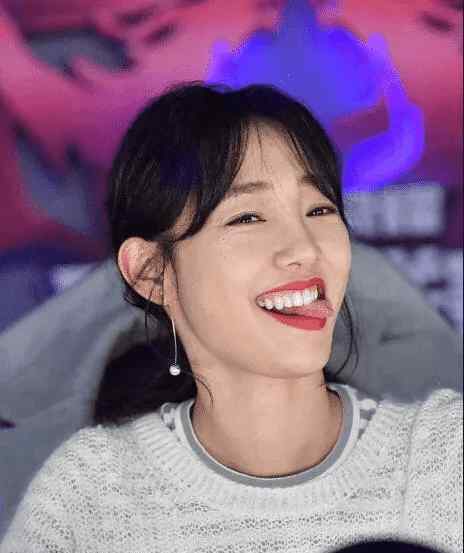 女版陈冠希 白百何为何被称为“女版陈冠希”，这几张照片会给你答案