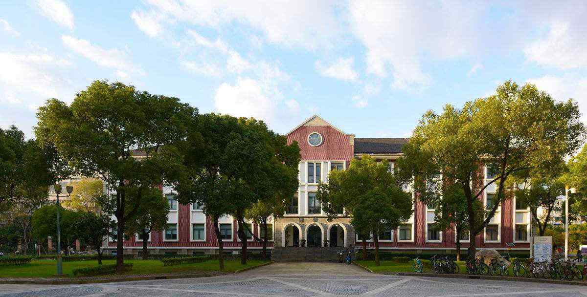 会计专业学校排名 会计学排名前四的“王牌”财经院校，就业率超高，毕业薪酬剽悍！