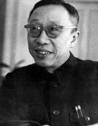 爱新觉罗启星 她是爱新觉罗后裔，出道后从不接清宫戏，却为刘德华破例了一次