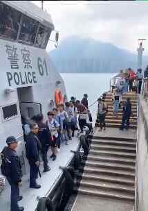 港警协助内地学生前往安全地点 具体情况