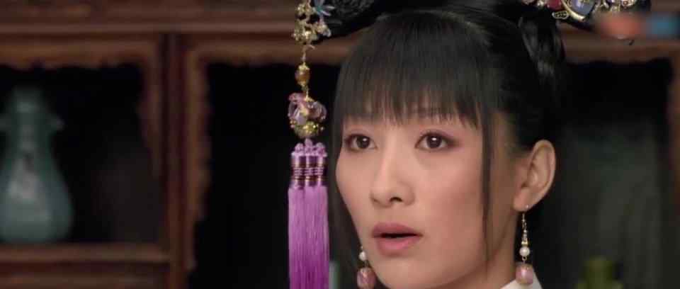 安陵容唱的歌 安陵容到死都不明白，为何她唱歌时皇上要扔她一个苹果？宜修知道