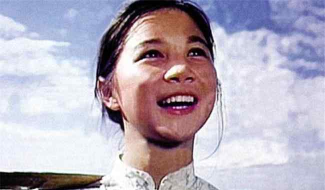 2012春晚蔡明小品 从小品女王到被观众喊“滚出春晚”，蔡明做了什么被这样对待？