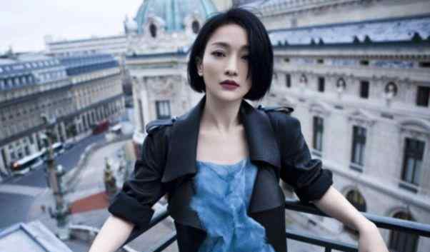 周迅结过几次婚 45岁周迅结婚6年一直无子，之前被传生不出，现在终于真相大白了