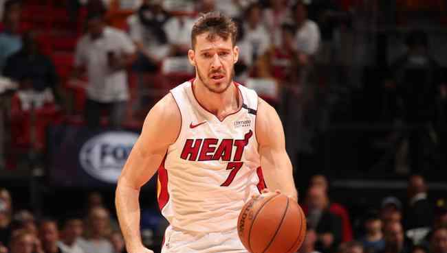 热火对篮网 NBA常规赛直播：篮网vs热火 炮轰三巨头的威胁力即将爆发显现！