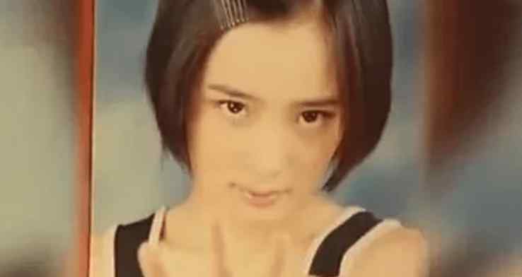 杨幂被扇耳光 被导演扇耳光，角色遭到替换，杨幂凭什么成为一线女星