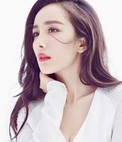 杨幂冯绍峰图片 杨幂未修图长啥样？冯绍峰的眼神表明一切，网友：太美了！