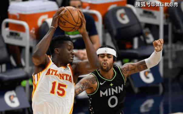 卡佩拉 就在今天，卡佩拉达成一个前无古人的NBA纪录，难怪火箭给他8000万