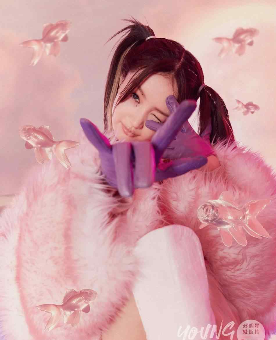 珠海卫校林小宅班级照 林小宅粉色少女 时尚大片