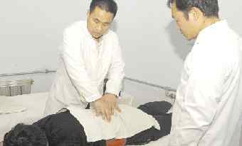 残疾按摩师反杀入室者获刑4年 残疾按摩师反杀案判决