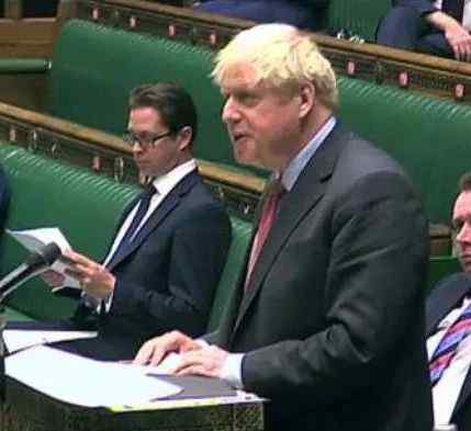 英国驻重庆总领事获5万元奖励 英国驻重庆救落水