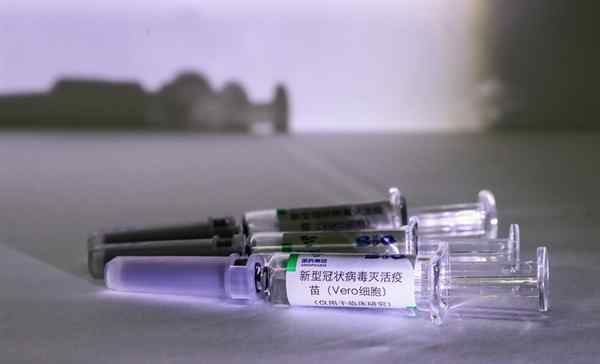 张文宏:全球将迎新冠疫苗上市高潮 中国疫苗什么时候上市