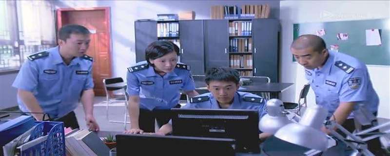 警察卧底装傻子是什么电视剧