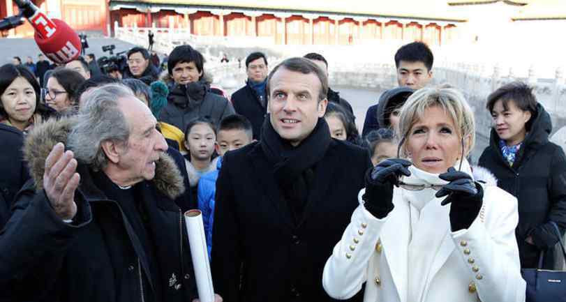 马克龙夫妇参观北京故宫 由法国历史学家陪同
