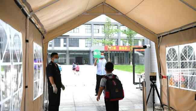 低风险地区校内学生不需戴口罩 还原事发经过及背后真相！