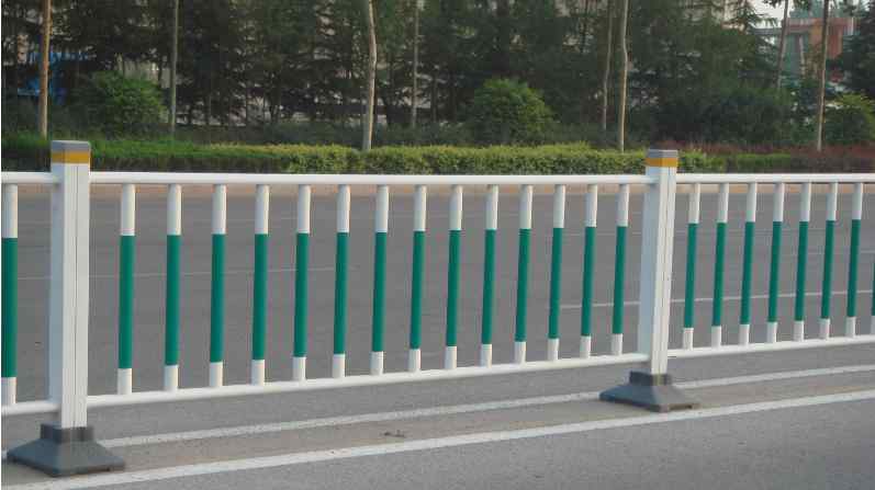 隔离网片护栏 武汉道路隔离护栏的种类大全