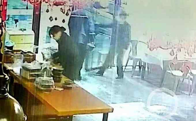 平台回应7道菜仅1道正品事件 称骑手失联 网友分析细思极恐！