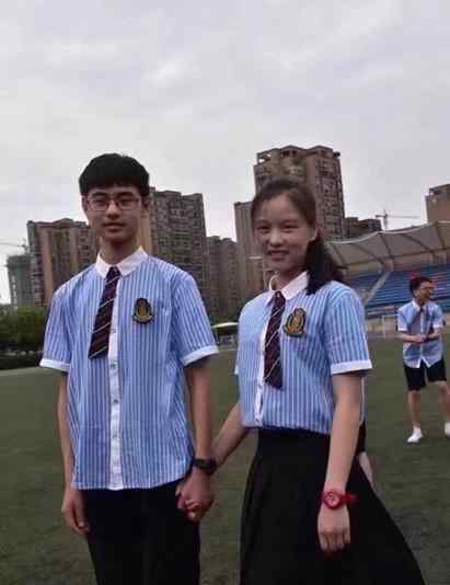 中考女状元早恋惊动团中央 真相揭晓令人吃惊！