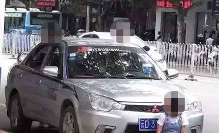 云南人肉遮挡号牌 为躲避监控摄像头抓拍