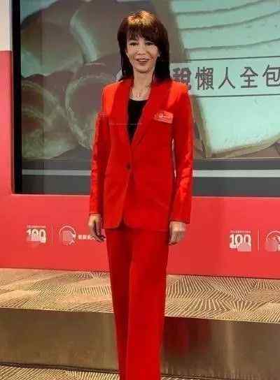 郑裕玲 郑裕玲61岁老的太快了，近照不忍直视，瘦的只剩皮包骨！文章配图
