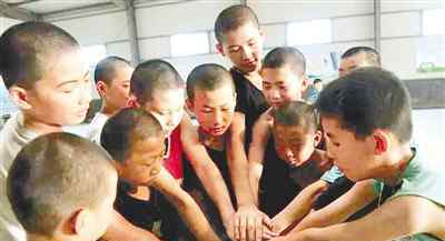 出狱收留40孩子 教孩子本领另一种方式赎罪